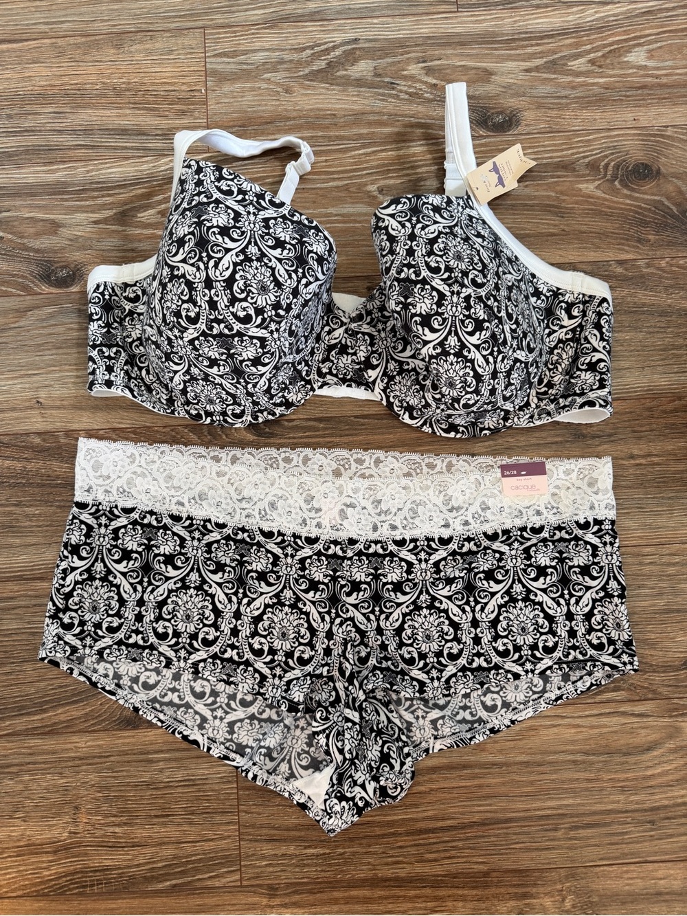 Cacique Matching Bra And Panty Set Black White 46DD 26/28